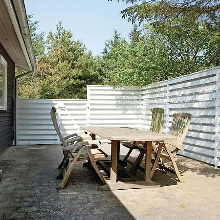Amazing Home In Lokken With Sauna * Løkken